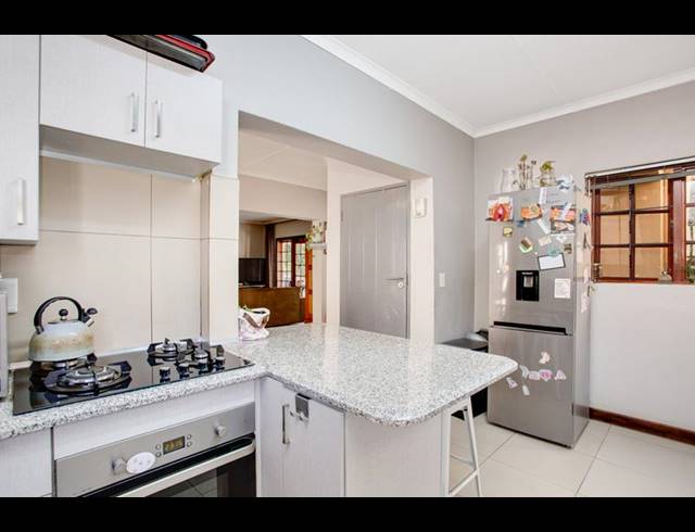 3 BEDROOM PROPERTY TO RENT IN DOUGLASDALE